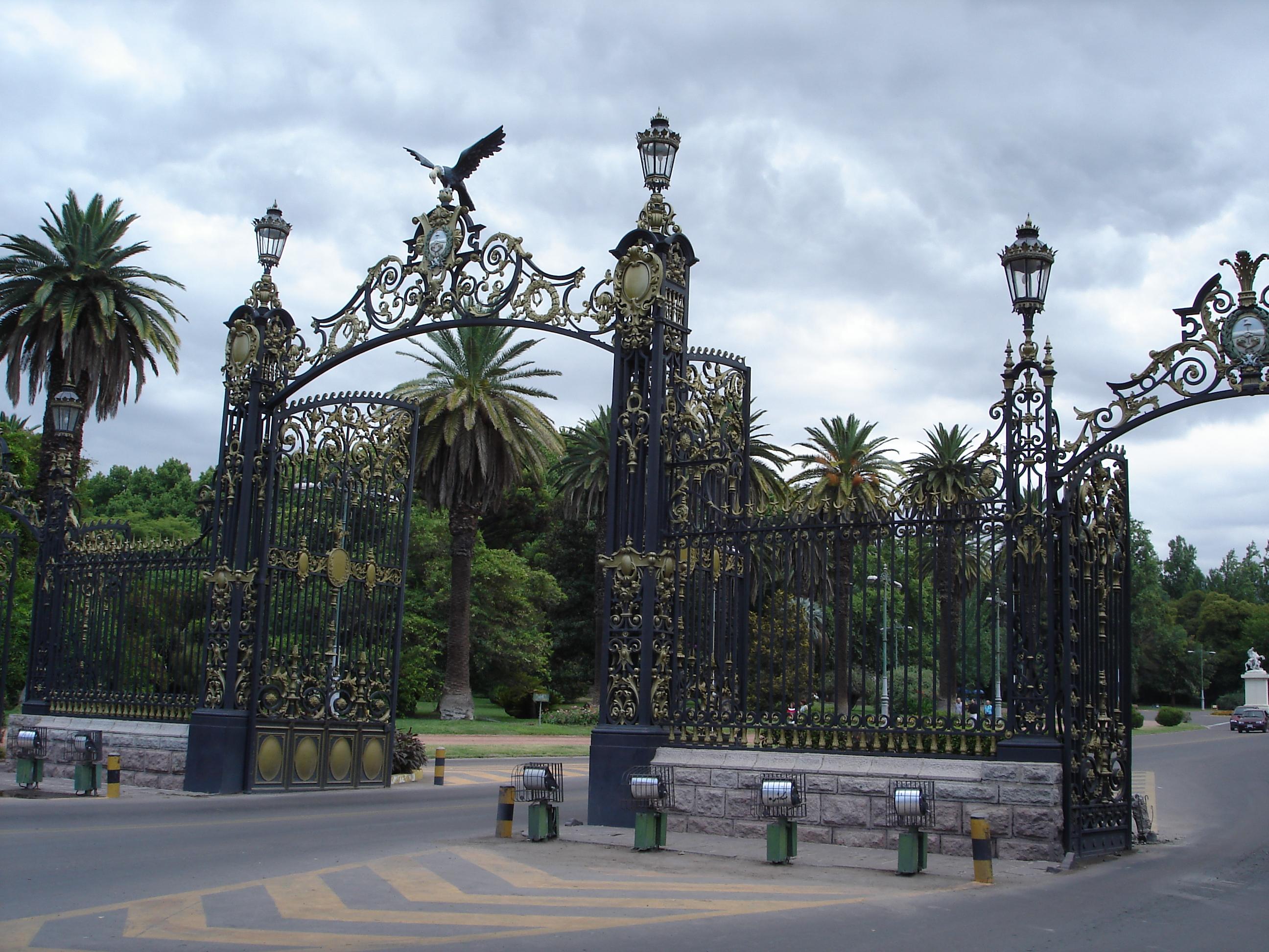 SANTIAGO / MENDOZA